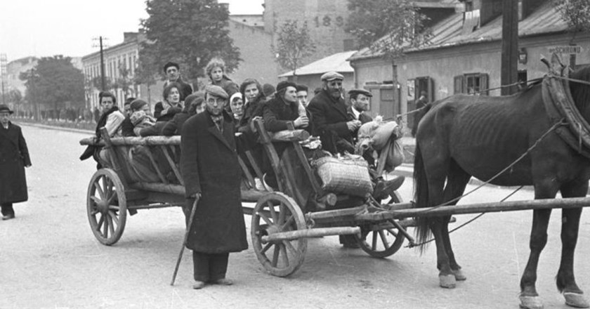 Warsaw during World War II: Wolska Street looking East. Photo taken from intersection with Elekcyjna Street. CC
