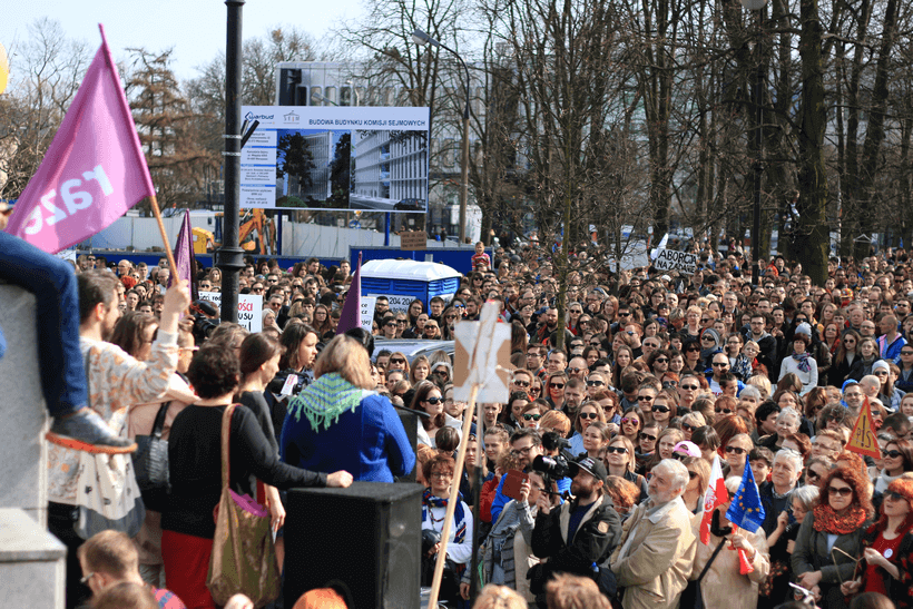 protests-against-abortion-ban (1)