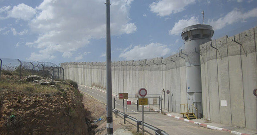 israel-security-west-bank-wall