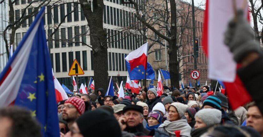 anti-government protests poland